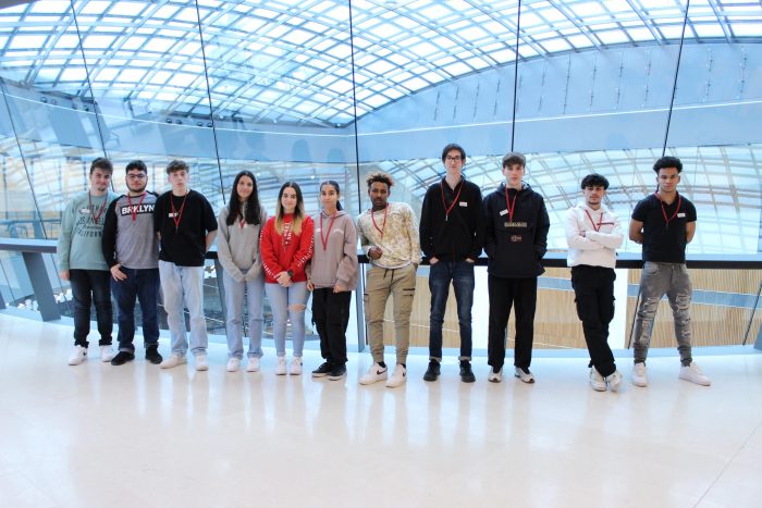 Gruppenfoto der Klasse 15b vom BFI Wien Rampengasse