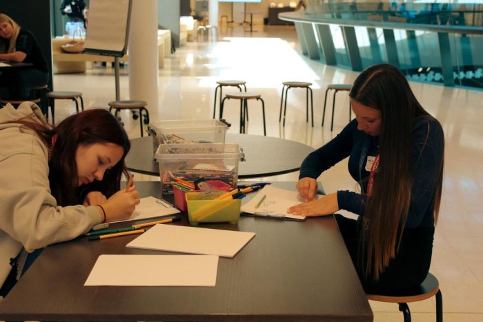 Gruppenfoto der Klasse 3ET von der Berufsschule Mollardgasse Gruppenfoto der Klasse 3ET von der Berufsschule Mollardgasse