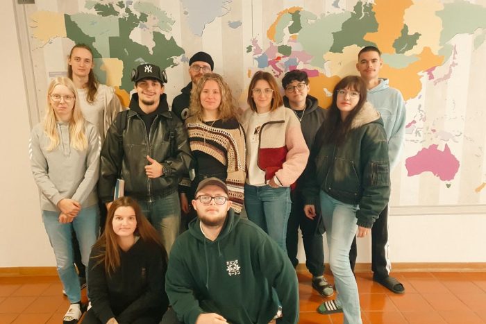 Gruppenfoto der Klasse 3ET von der Berufsschule Mollardgasse Gruppenfoto der Klasse 3ET von der Berufsschule Mollardgasse